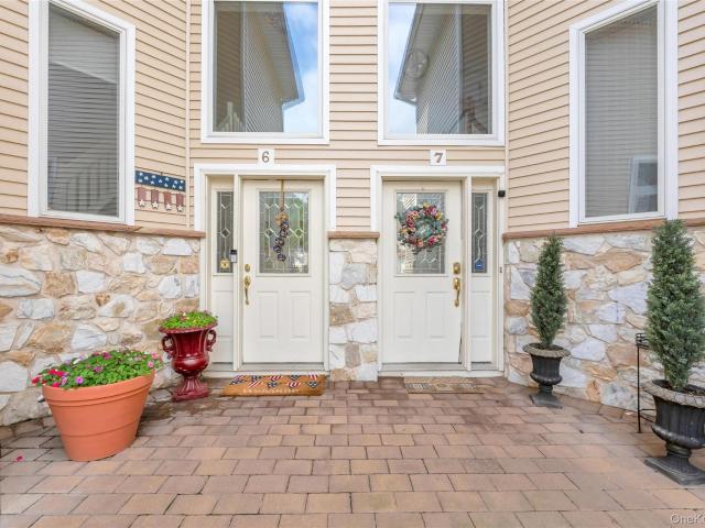 Condo for sale in Centereach, New York