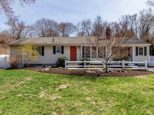 House for sale in Medway, Massachusetts