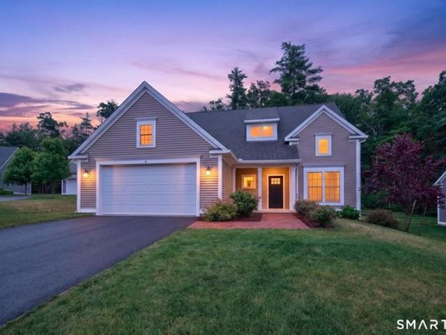 House for sale in Simsbury, Connecticut