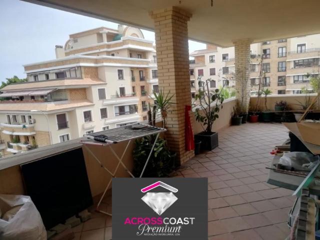 Apartamento alugar em Santa Clara, Lisboa