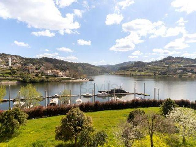 Casa venda em Santiago de Subarrifana, Marecos