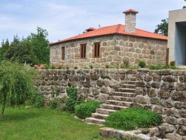 Terreno venda em Couto Do Mosteiro, Viseu