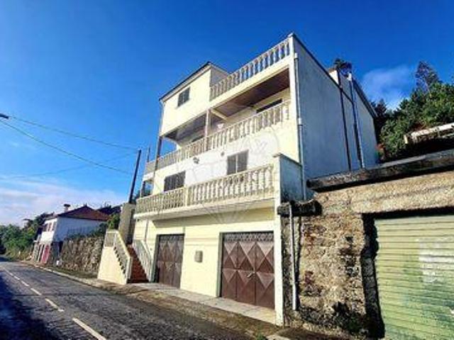 Casa venda em Azevedos, Parada Do Bouro