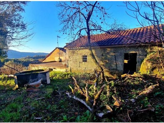 Casa venda em Anissó e Soutelo, Vieira do Minho