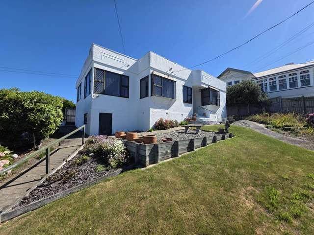 House for sale in Otakou