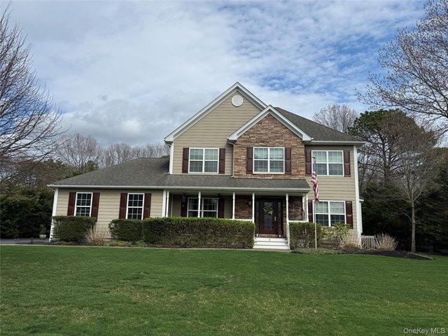 House for sale in Centereach, New York