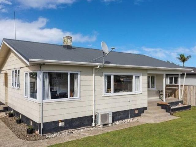 House for rent in Edgecumbe, Bay Of Plenty