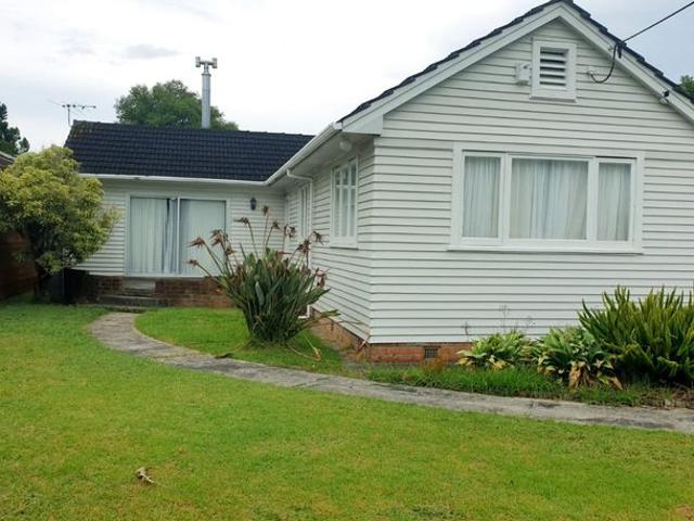 House for rent in Oratia, Oroua County