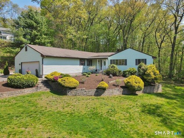 House for sale in Cromwell, Connecticut