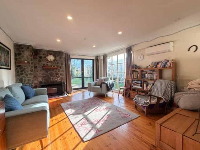 House for rent in Whitecliffs, Canterbury