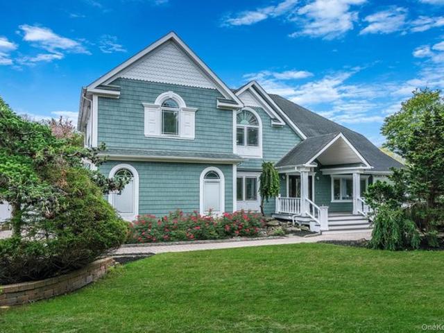 House for sale in Centereach, New York