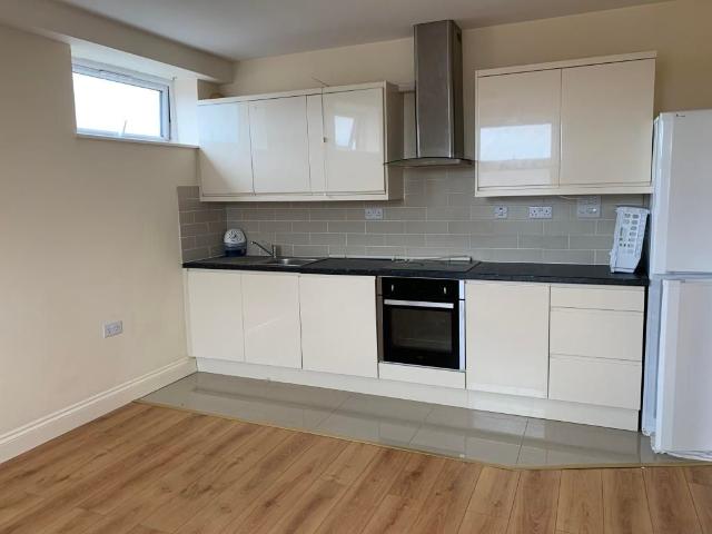 Apartment for rent in Shirley Park, City Of Southampton