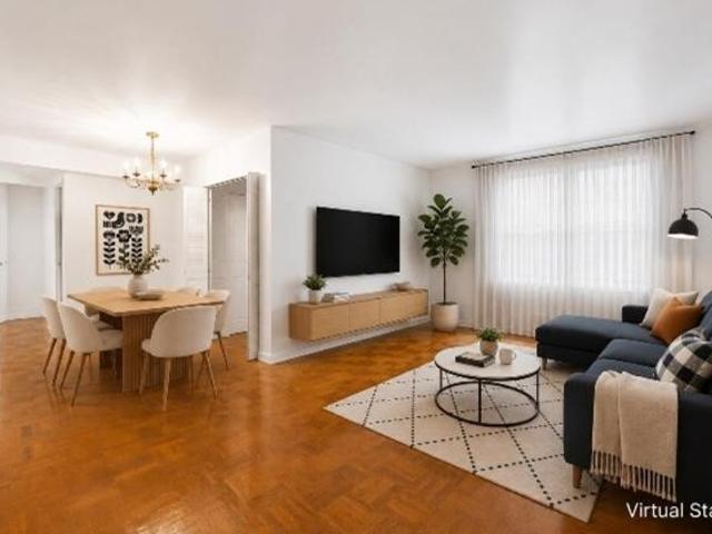 Apartment for sale in Queens, Arverne