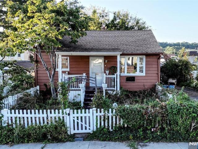 House for sale in Passaic, New Jersey