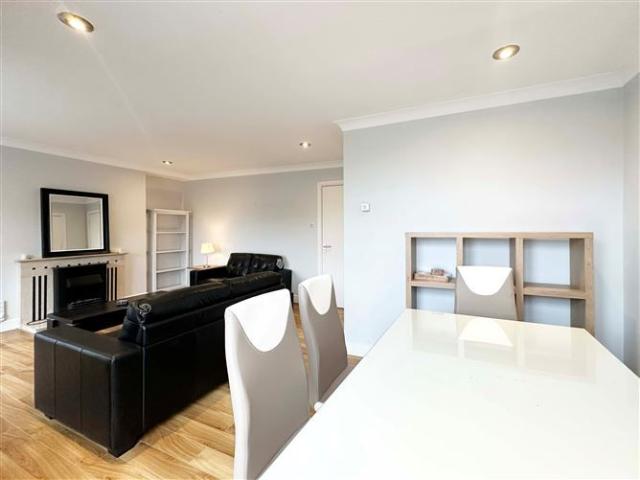 Apartment to rent in Bluebell, North Tipperary