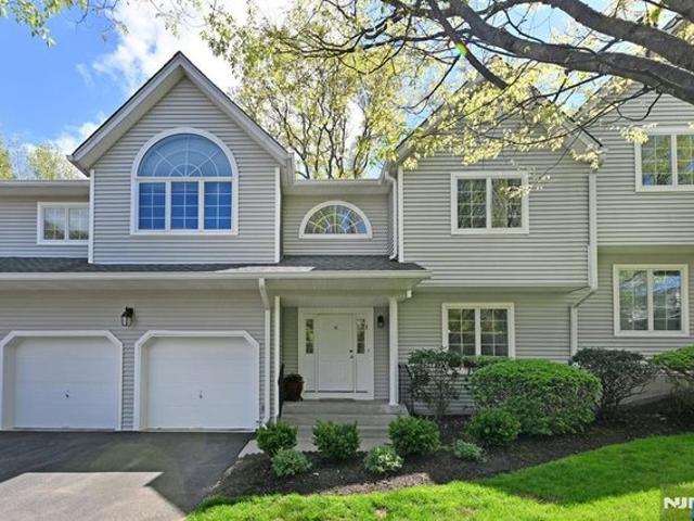 Townhouse for sale in Hillsdale, New Jersey