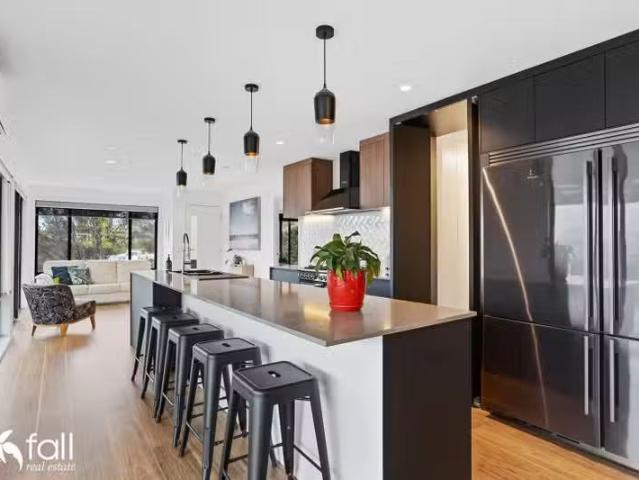 House for rent in Blackmans Bay, Tasmania