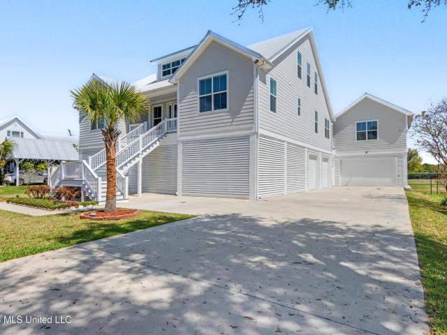 House for sale in Pass Christian, Mississippi
