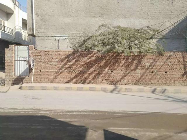 Commercial for sale in Faisalabad, Islamabad Capital Territory