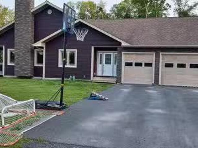 House for sale in Newfoundland And Labrador