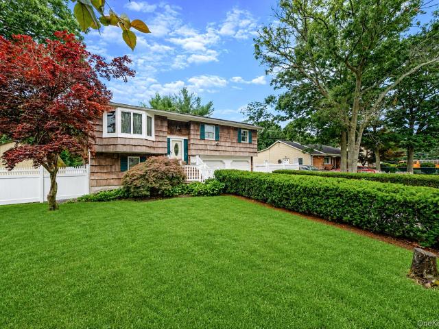 House for sale in Centereach, New York