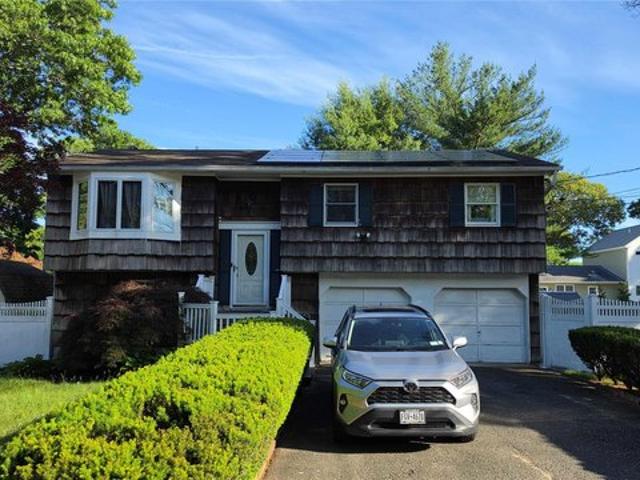 House for sale in Centereach, New York
