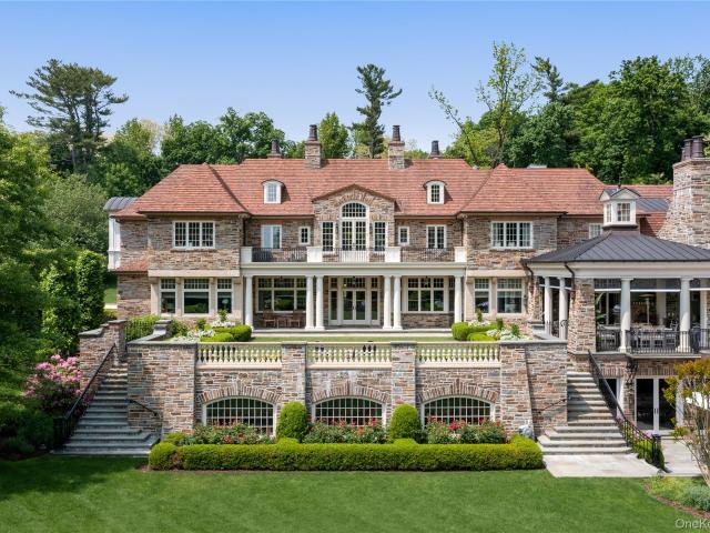 House for sale in Spring Hill at Old Westbury, Village of Old Westbury