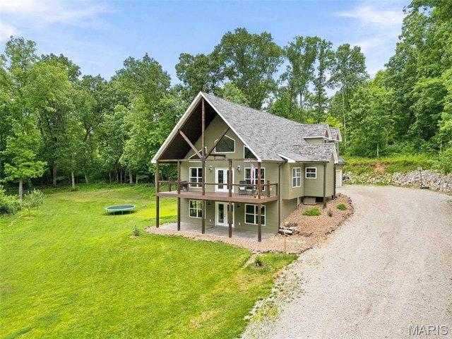 House for sale in Troy, Missouri