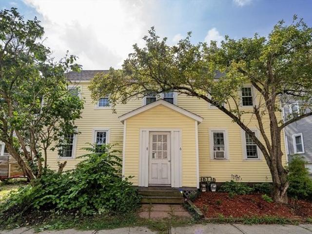 House for sale in Amesbury, Massachusetts