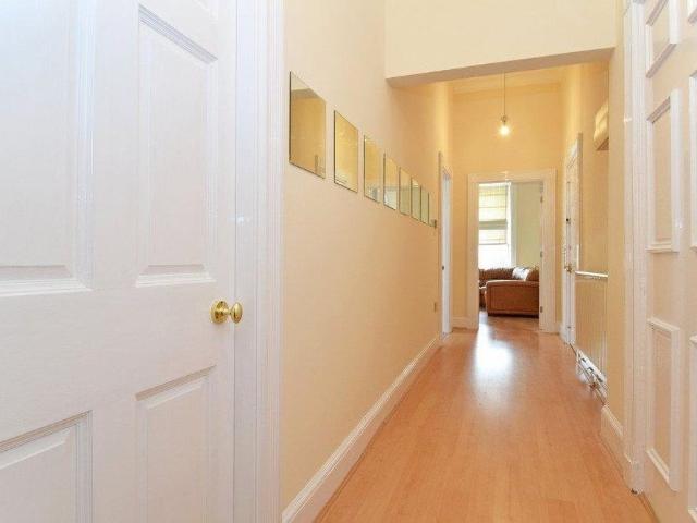 Apartment for rent in Wakefield