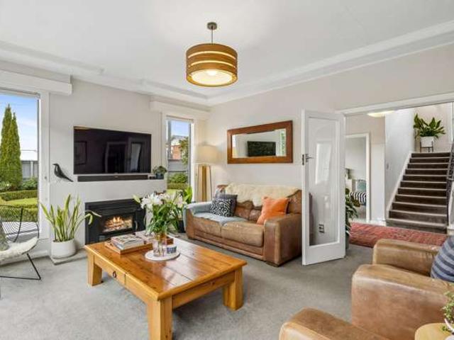 House for sale in Otakou
