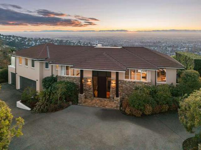 House for sale in Chaslands, Canterbury
