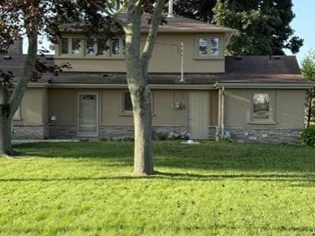 House for sale in Ontario