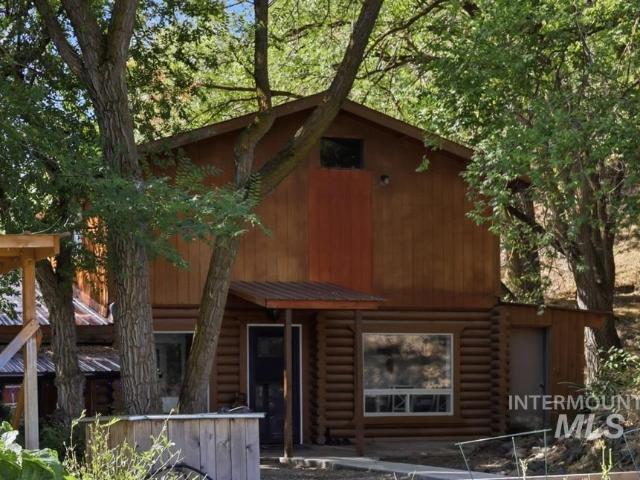 House for sale in Horseshoe Bend, Idaho