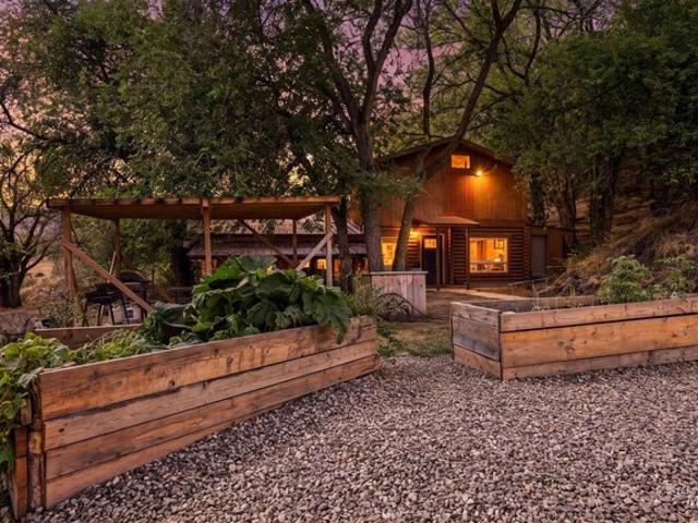 House for sale in Horseshoe Bend, Idaho