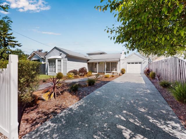 House for rent in Blackburn North, Melbourne