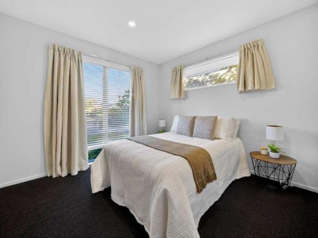 House for sale in Chaslands, Canterbury