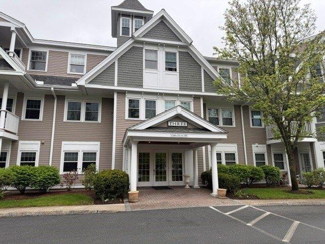 Condo for sale in Chelmsford, Massachusetts