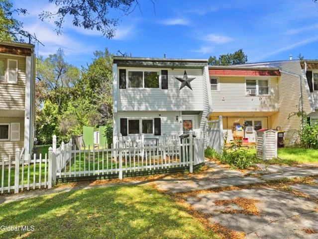 Townhouse for sale in City of Mechanicville, Saratoga County