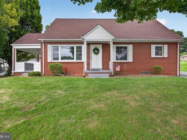 House for sale in Cumberland, Pennsylvania