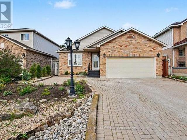 House for sale in Ancaster, Ontario