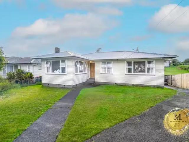 House for sale in Wairau Valley