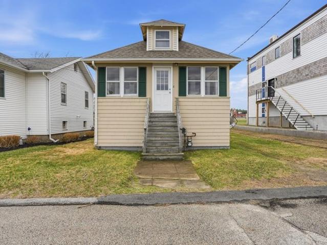House for sale in Nantasket Beach, Hull