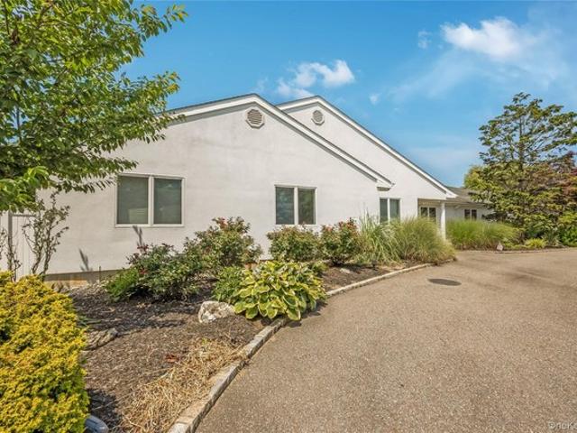 House for sale in Huntington, New York
