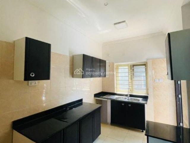Flat for rent in Eti Osa, Lagos