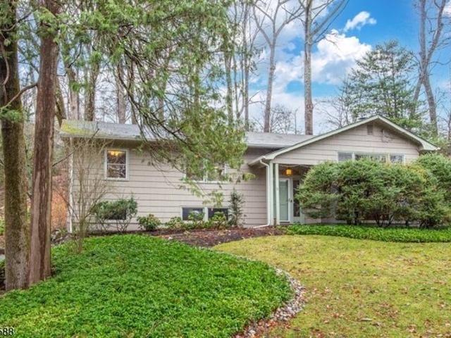 House for sale in Mountain Lakes, New Jersey