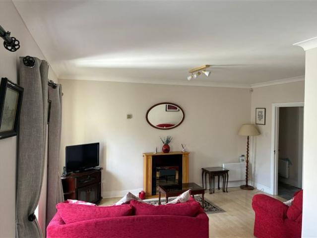 Apartment to rent in Greystones, North Tipperary