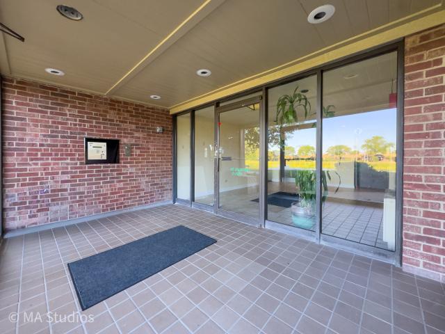 Condo for sale in Buffalo Grove, Illinois