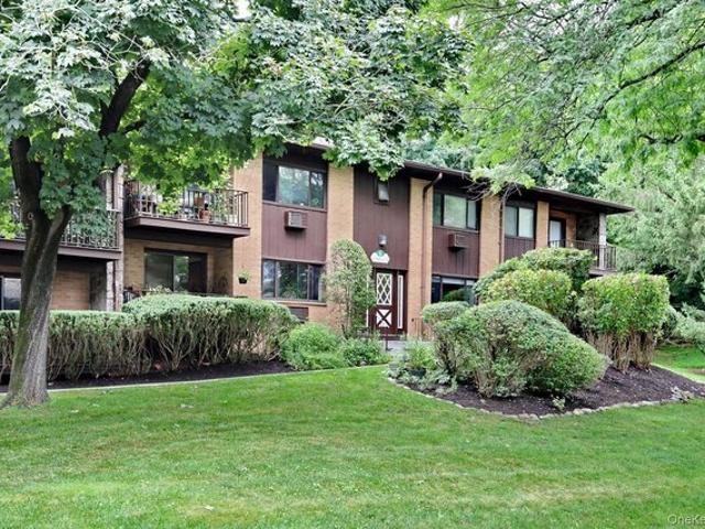 Condo for sale in Rockland, New York