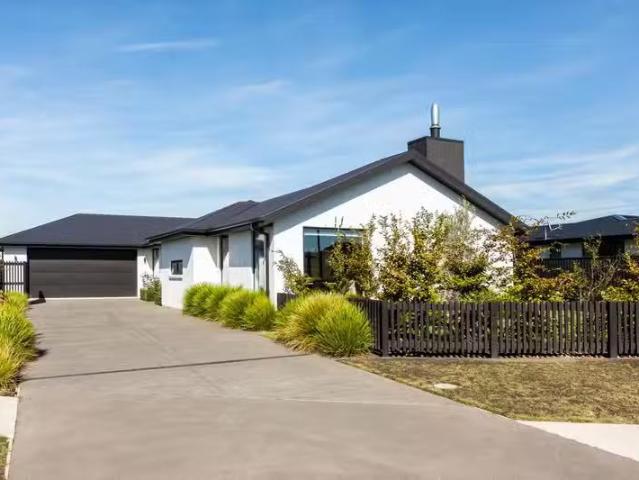 House for sale in Lincoln, Canterbury